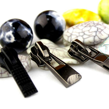 Garment Accessories - FABRIC & TEXTILE ACCESSORIES
